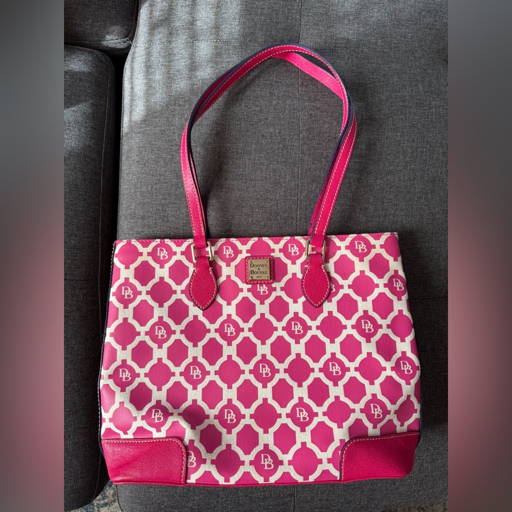 Dooney & Burke Richmond Sanibel Shopper Tote